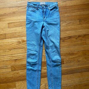 Everlane Skinny Jean - 24 - light wash